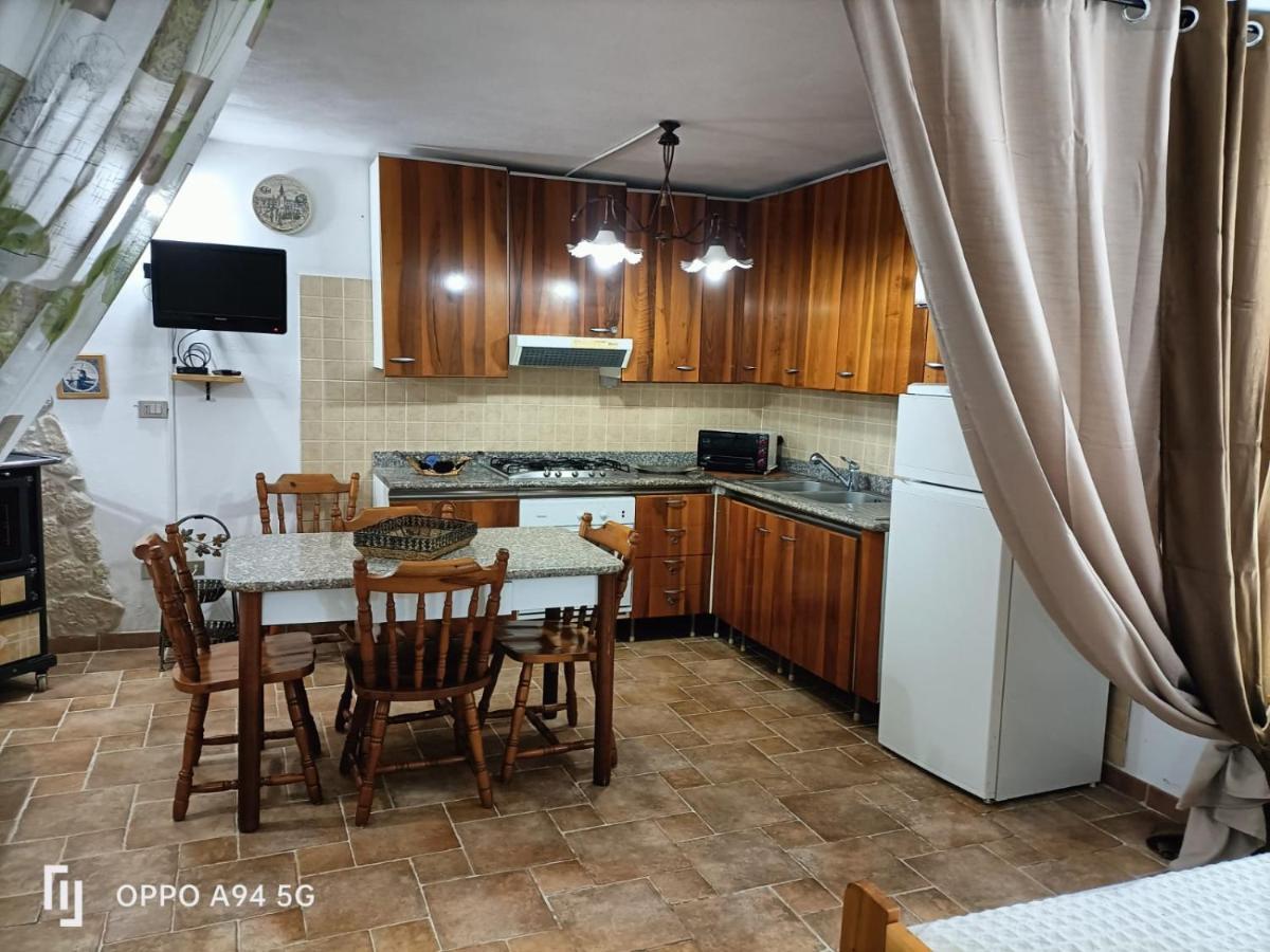 La Taverna Di Angela Amendolara Luaran gambar